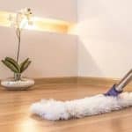 Πώς να καθαρίσεις σωστά το παρκέ