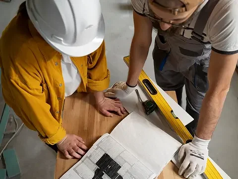 Σχεδιασμός και μελέτη ανακαίνισης κατοικίας από επαγγελματίες τεχνίτες