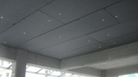 τοποθέτηση μονωτικών πλακών για θερμομόνωση ταράτσας