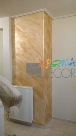 τεχνοτροπία Instinto σε κολόνα σαλονιού σε ανακαίνιση στον Ταύρο