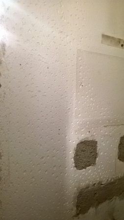 Προετοιμασία χώρου για τοποθέτηση πλακιδίων σε ανακαίνιση μπάνιου στον Βύρωνα