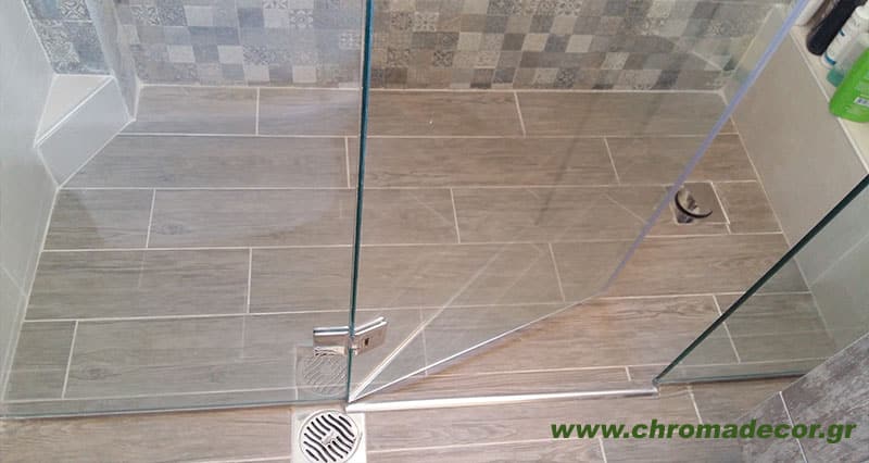 Walk-in ντουζιέρα με γυάλινη καμπίνα σε ανακαίνιση μπάνιου στον Άλιμο