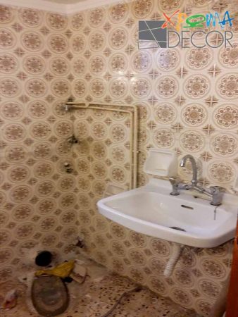 Παλαιός νιπτήρας μπάνιου πριν την ανακαίνιση στο Θησείο