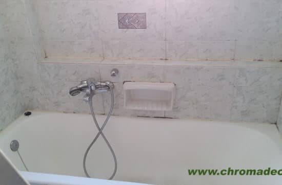 Παλιό μπάνιο πριν την ανακαίνιση στον Άλιμο